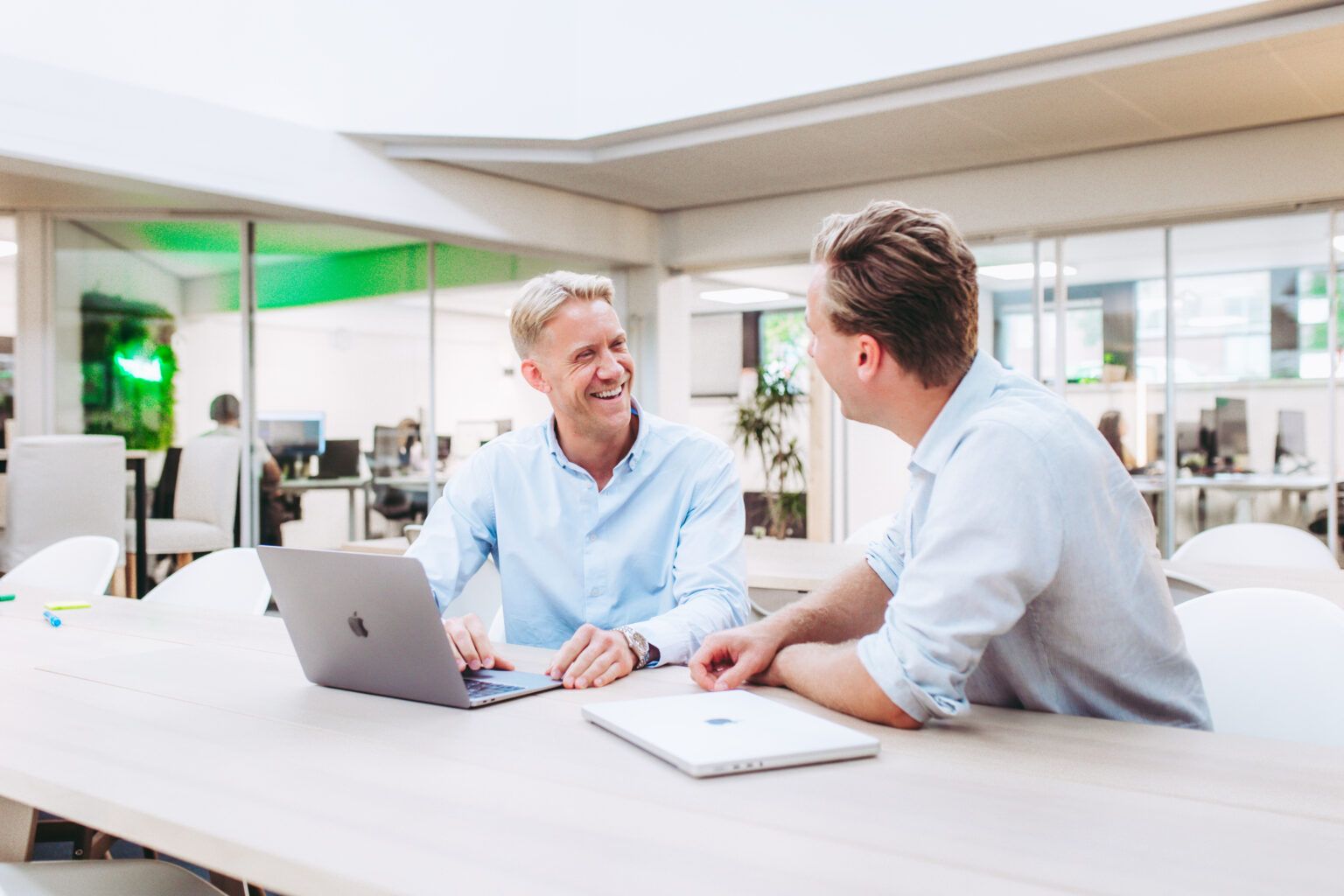 Menno and Nick talking